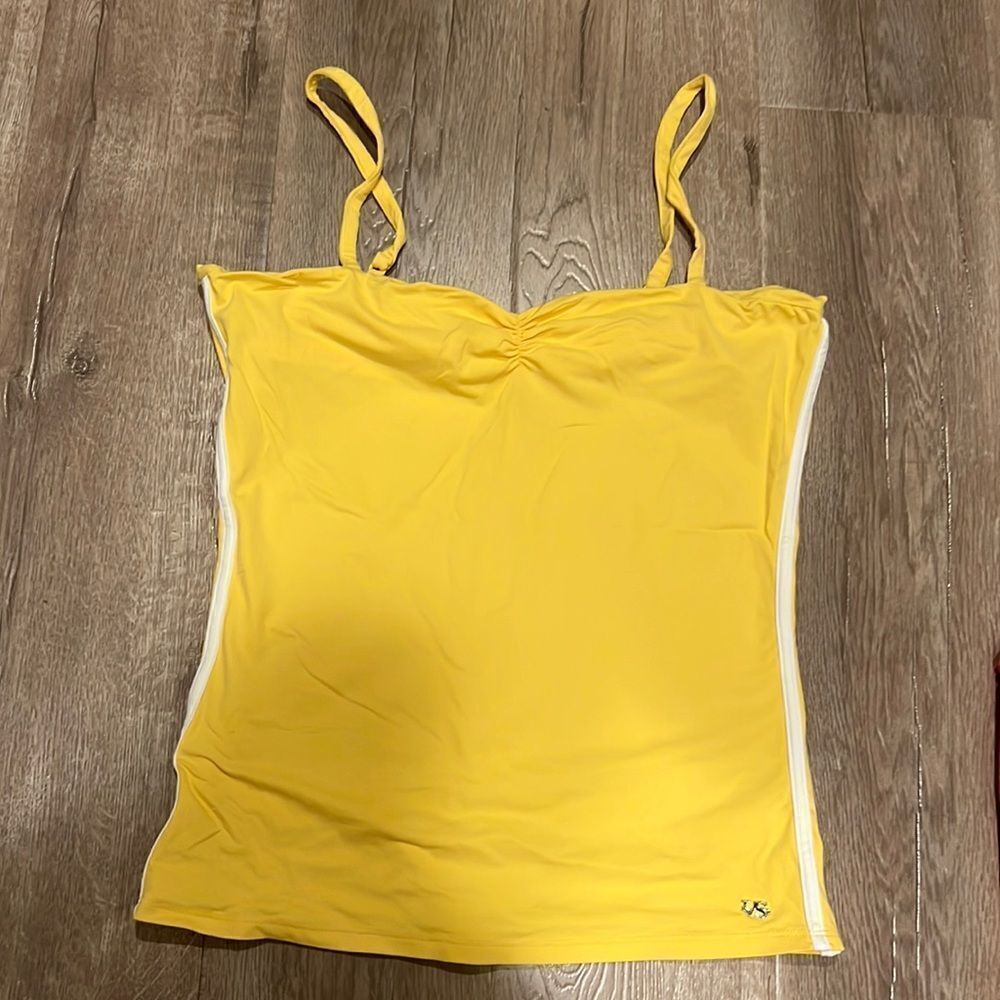 ❌Last deal ❌Victoria secret tank top